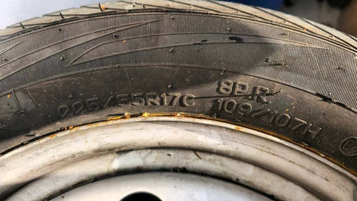 Tyres 225/55R17 - Image 3