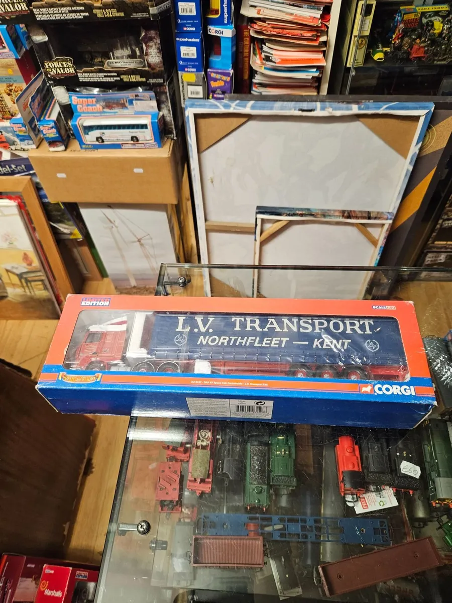 Corgi DAF Tractor Unit and Trailer 1.50 - Image 1