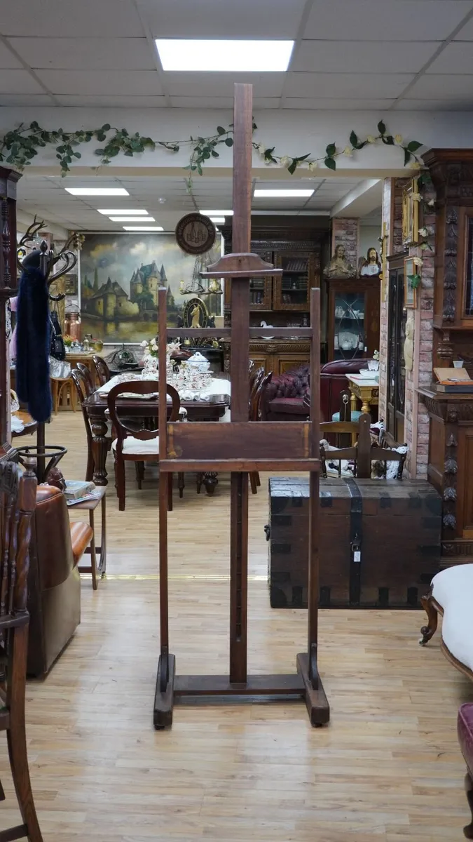 Victorian Solid Oak Studio Easel - Image 1