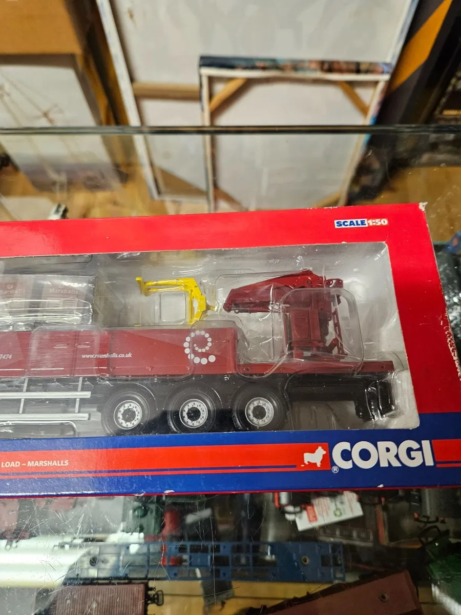 Corgi DAF Tractor Unit and Crane Trailer with Load - Image 4