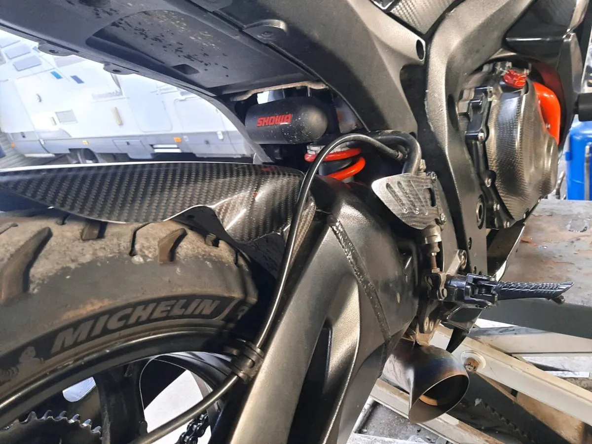 Gsxr 750 - Image 3
