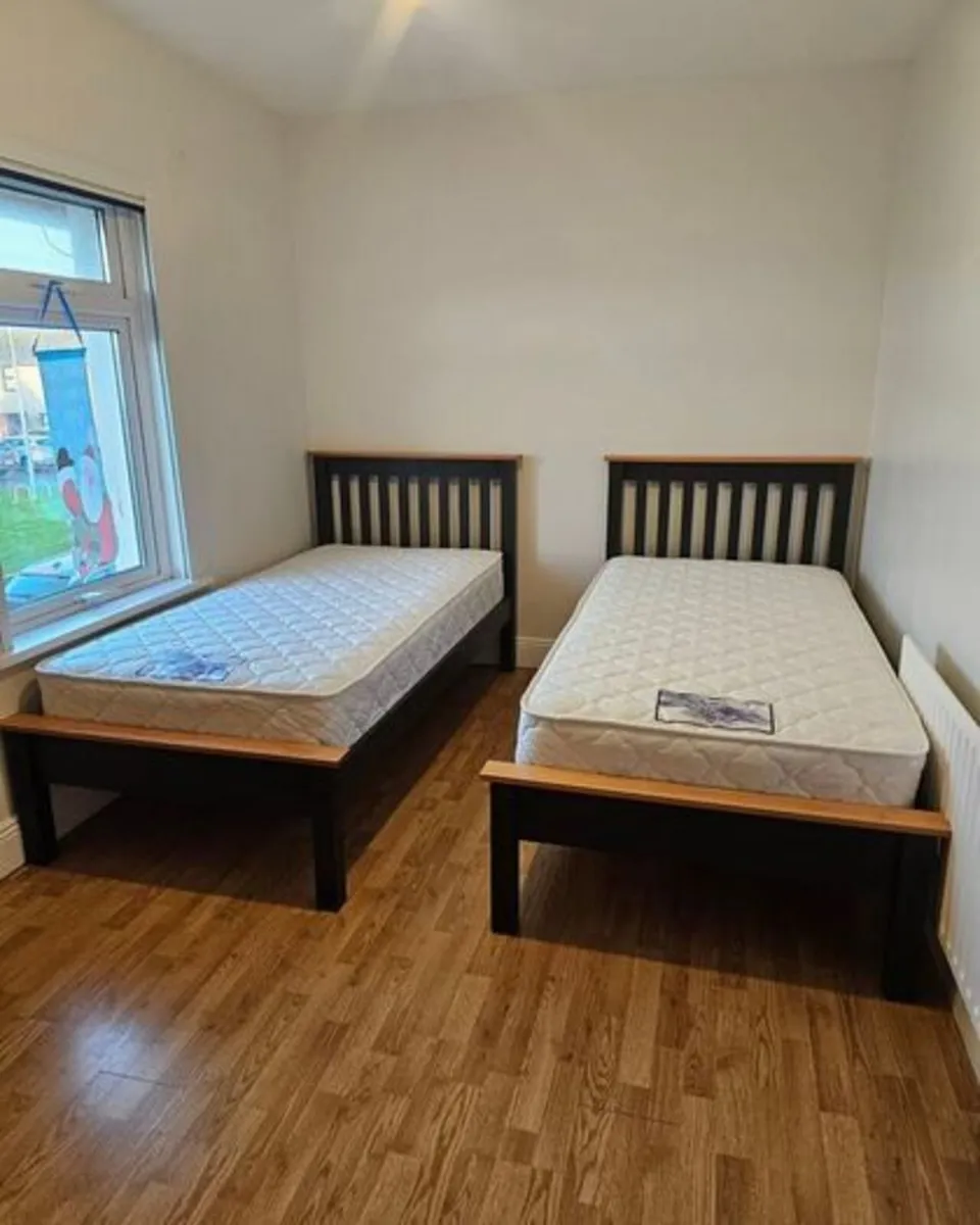 SINGLE BEDS - Image 2