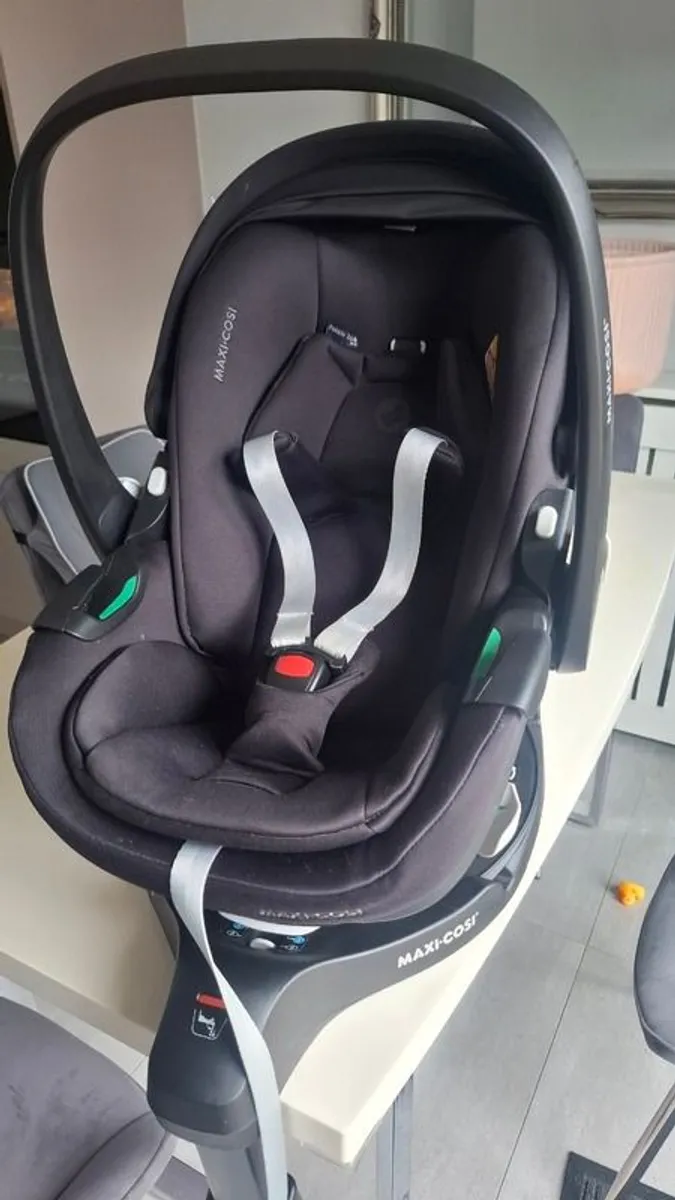 Baby car seat - Image 3
