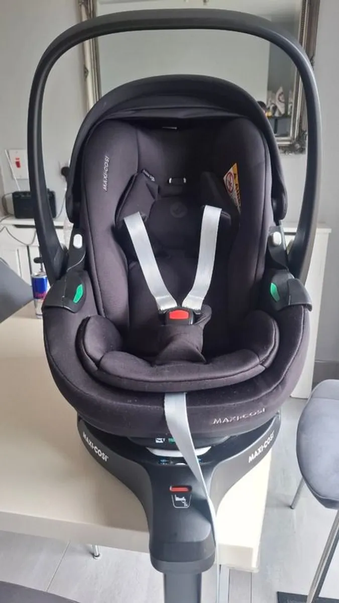 Baby car seat - Image 4