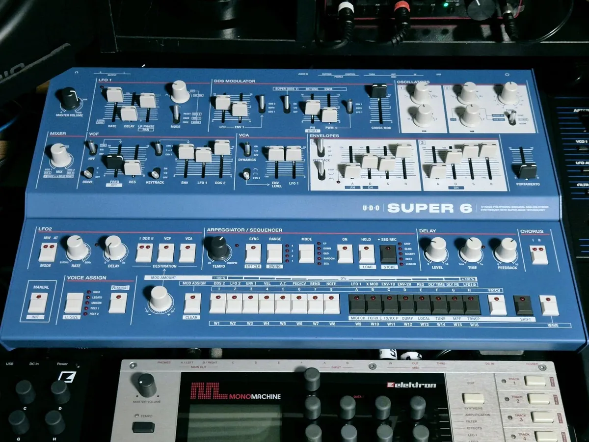 UDO Super 6 Desktop - Limited Edition Blue - Image 1