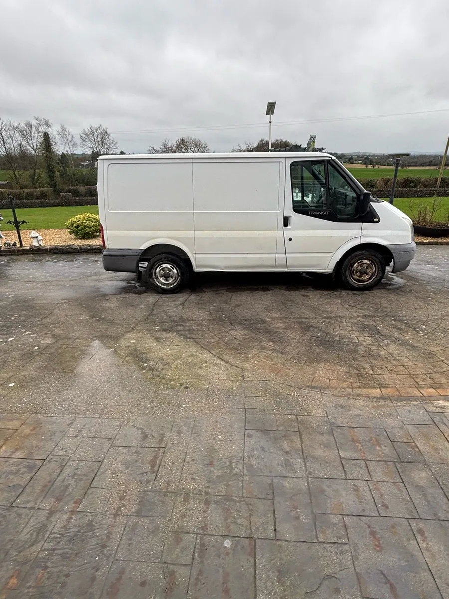 Transit 260SWB 2.2 - Image 2