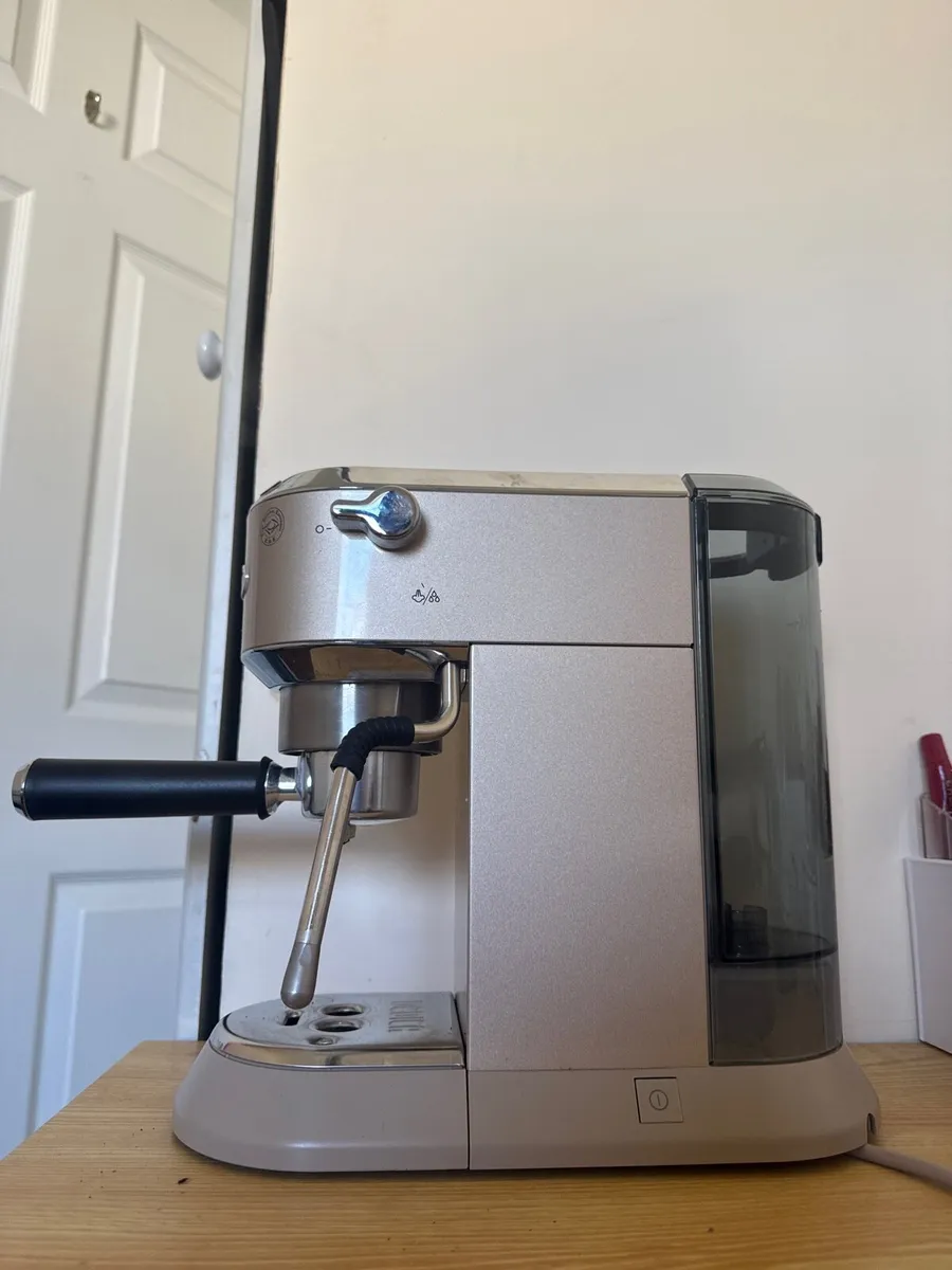 Coffee Machine | DeLonghi EC885.BG - Image 2