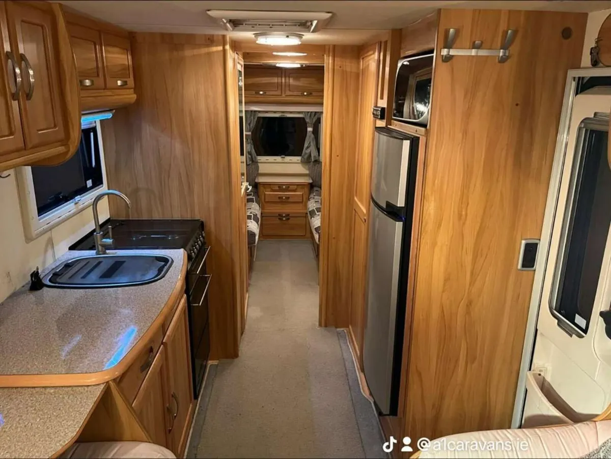 Fleetwood Heritage Caravan - Image 4