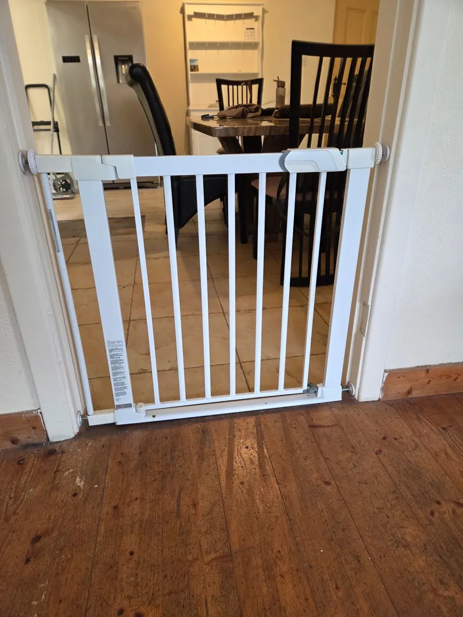 Child stair gate
