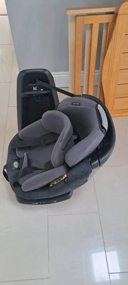 Carseat - Image 3