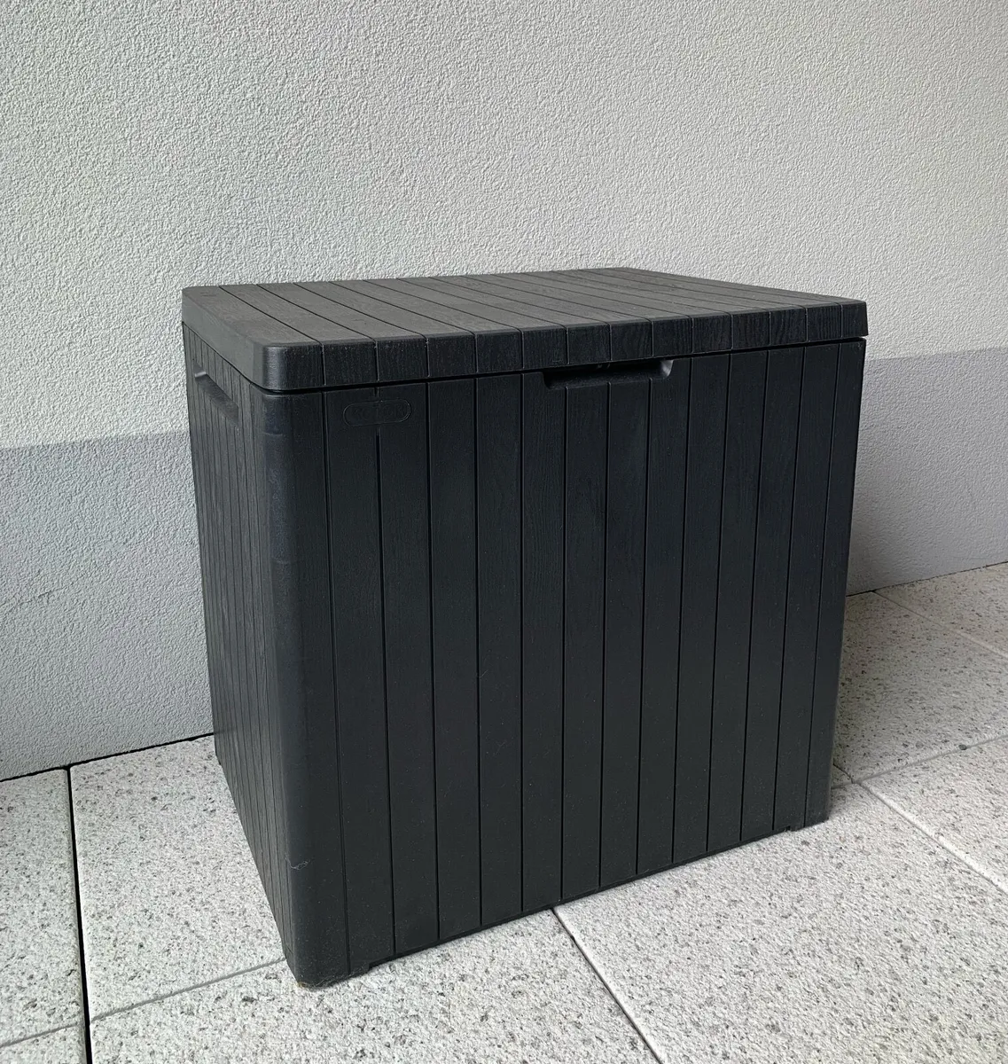 Garden Storage Box – Keter 113 (Like New) - Image 1