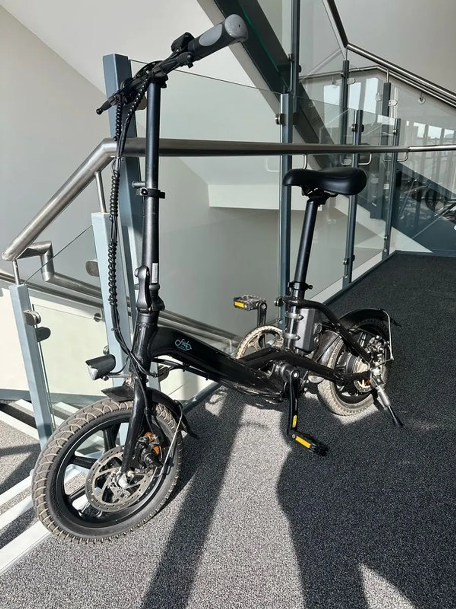 Fiido D3 pro newest version, mint condition, low mileage - Image 1