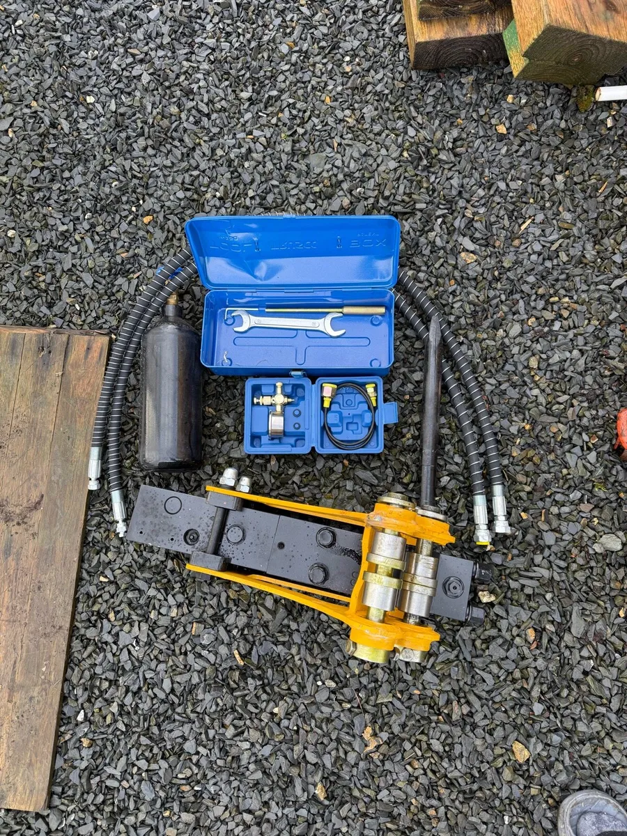 mini digger braker - Image 4