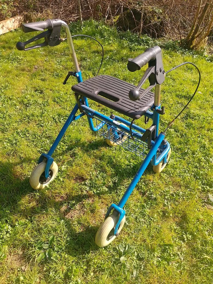 Walker rollator walking aid - Image 3