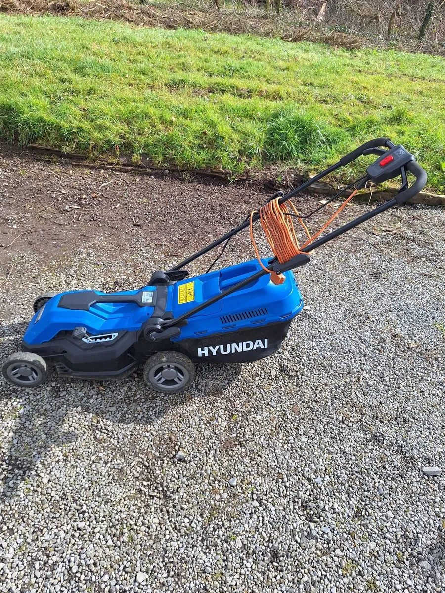 Hyundai electric lawnmower - Image 2