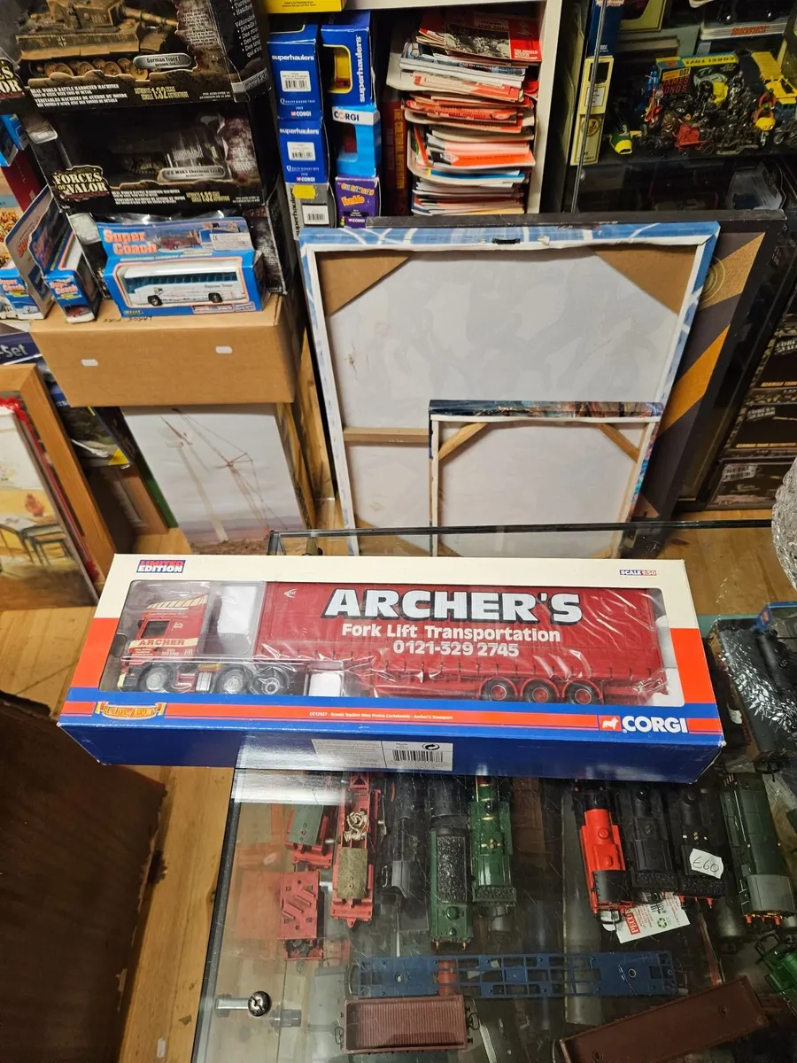 Corgi Scania Tractor Unit and Trailer 1.50 - Image 1