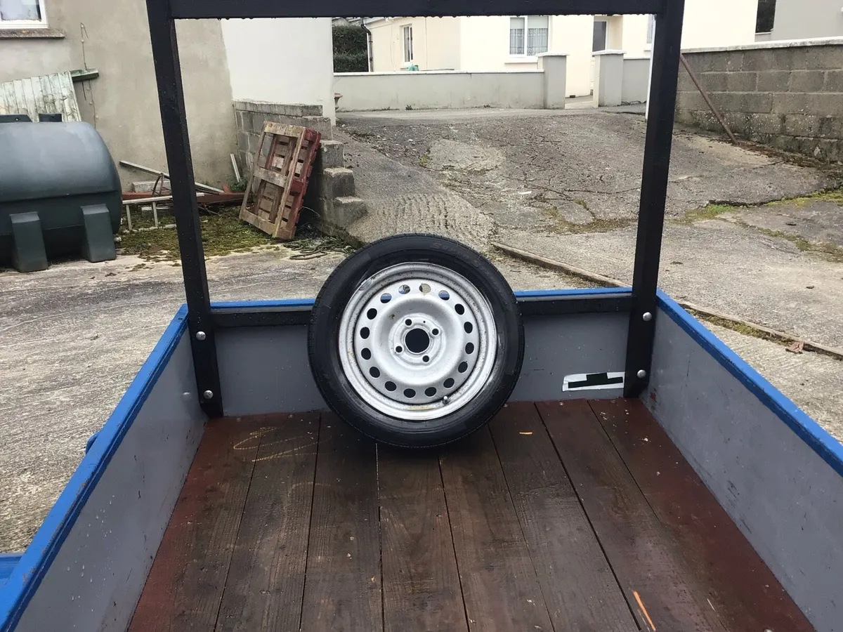 Car trailer. - Image 2