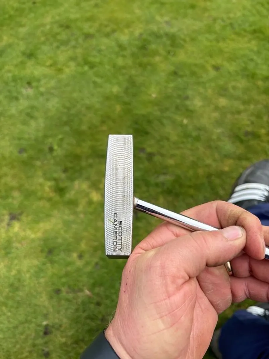 Scotty Cameron 35" centre shaft putter - Image 2