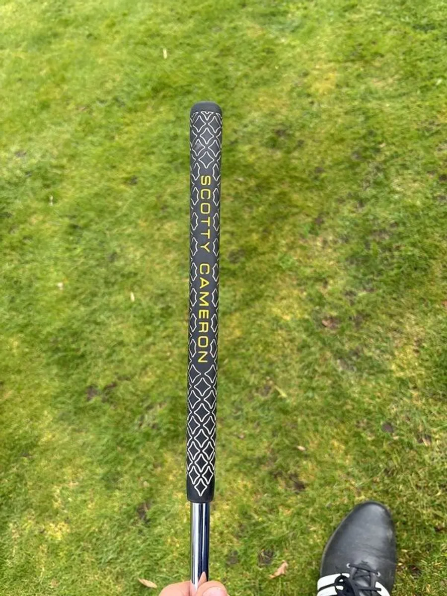 Scotty Cameron 35" centre shaft putter - Image 4