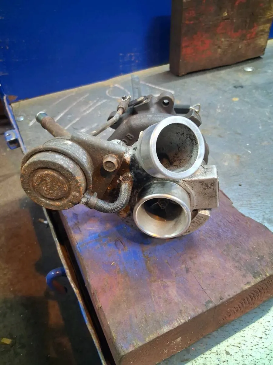 3.2 Mitsubishi Turbo 2010 - Image 1