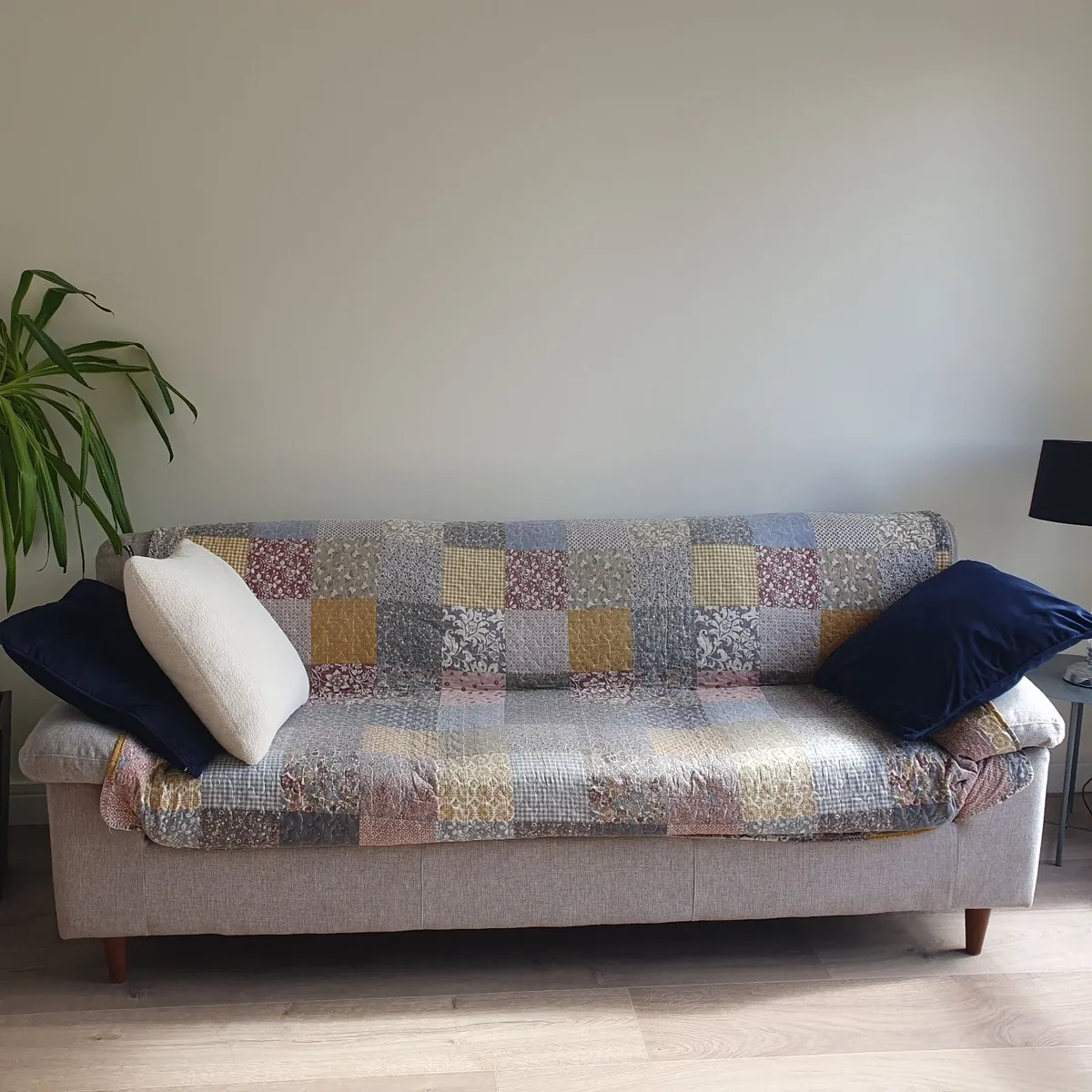 Couch - Image 1