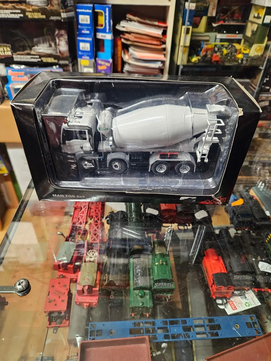 Corgi NZG MAN Cement Truck 1.50 - Image 1