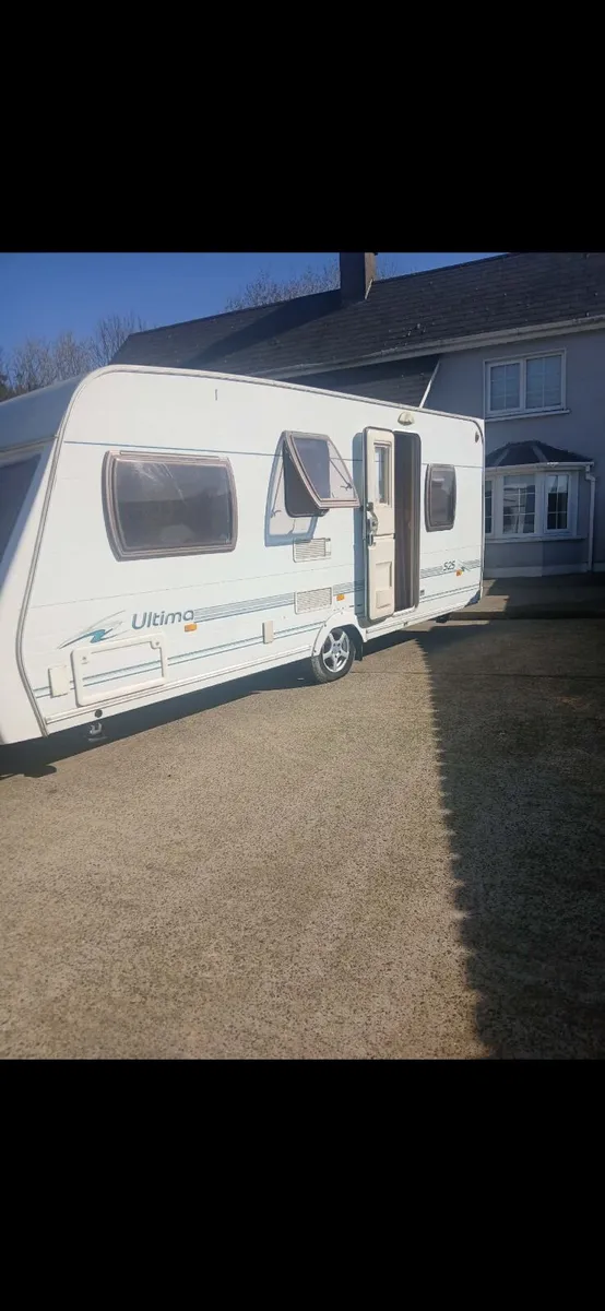 Fixed bed caravan - Image 1