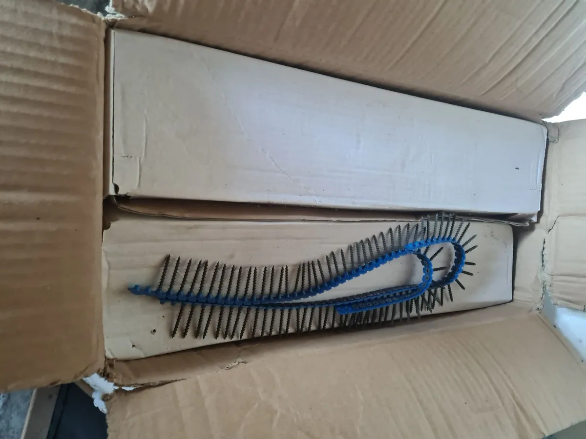 Dry Wall Screws Full Box of 10,000 - Image 2