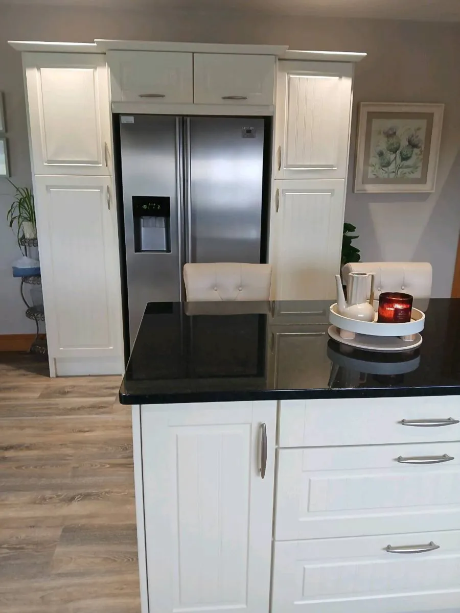 Kitchen & Marble Worktop - Image 4
