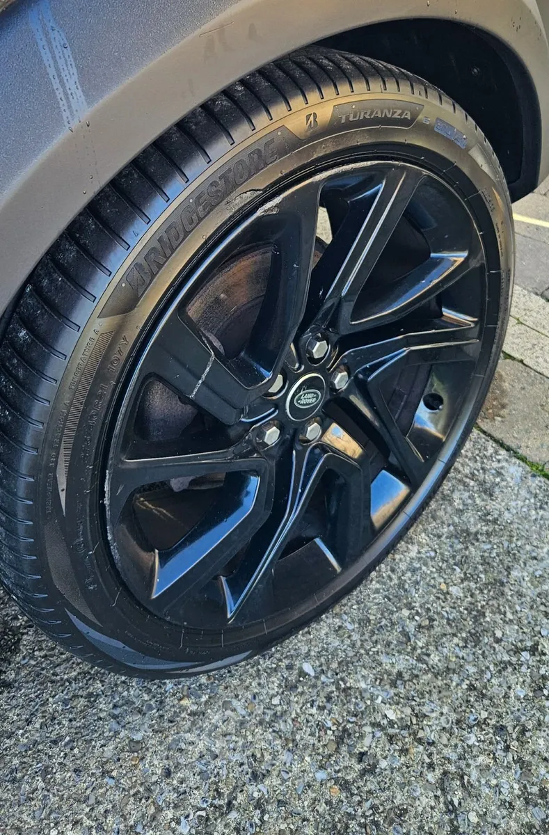 Land Rover Discovery 3 - Image 3