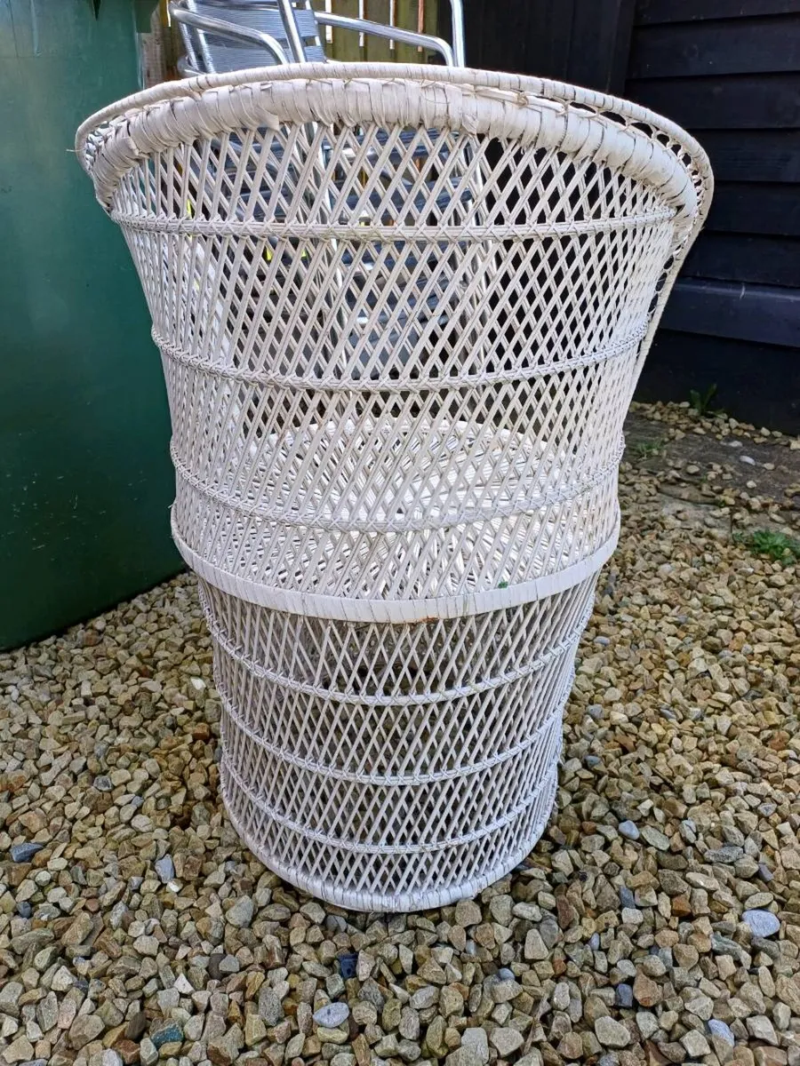 Vintage Wicker Chair - Image 3