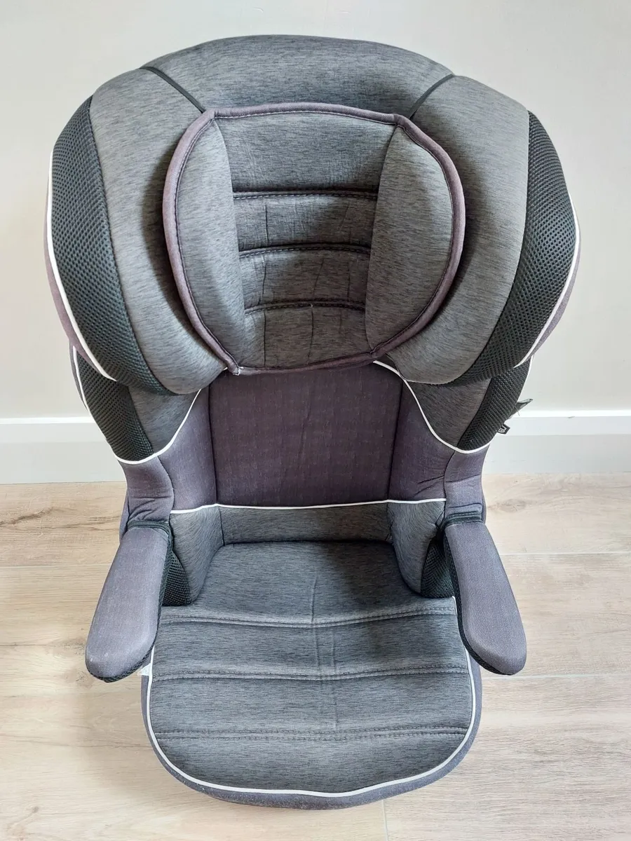 Child Seat - Image 1