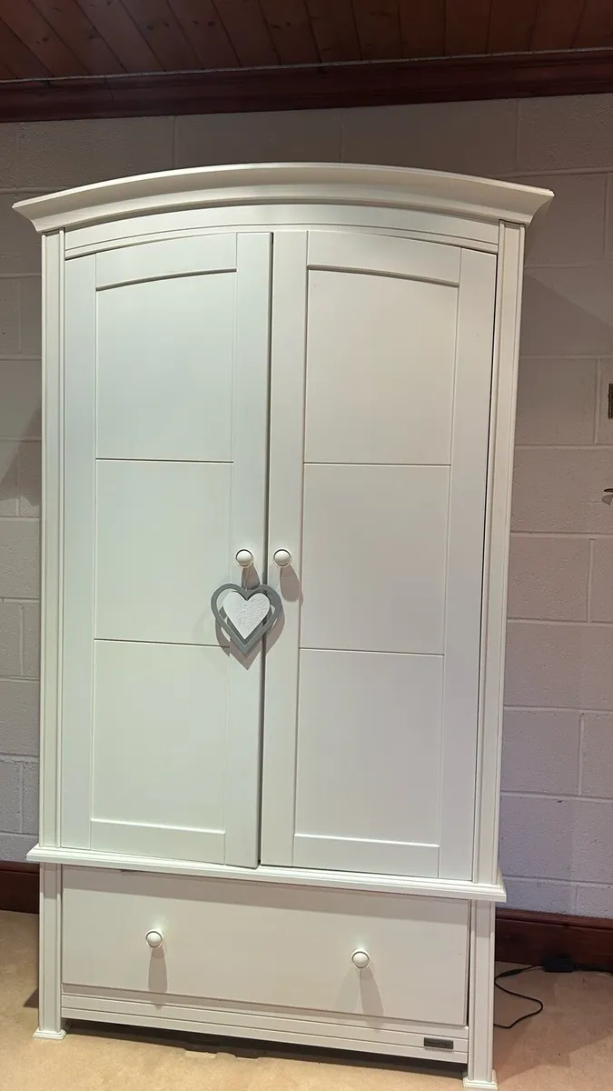 Nursery furniture - Image 1