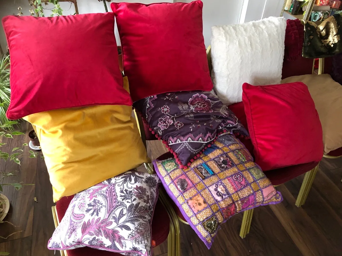 Cushions - Image 2
