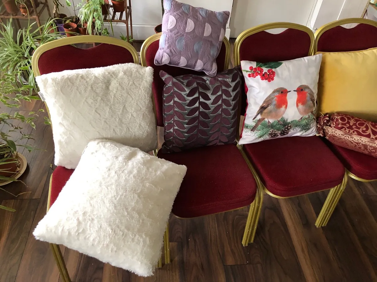 Cushions - Image 3