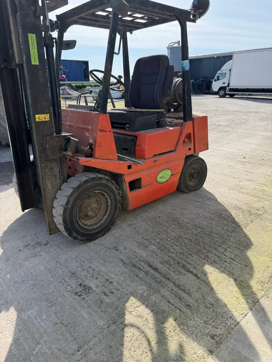 2.2 ton TCM Gas forklift, container spec, 3 stage - Image 4