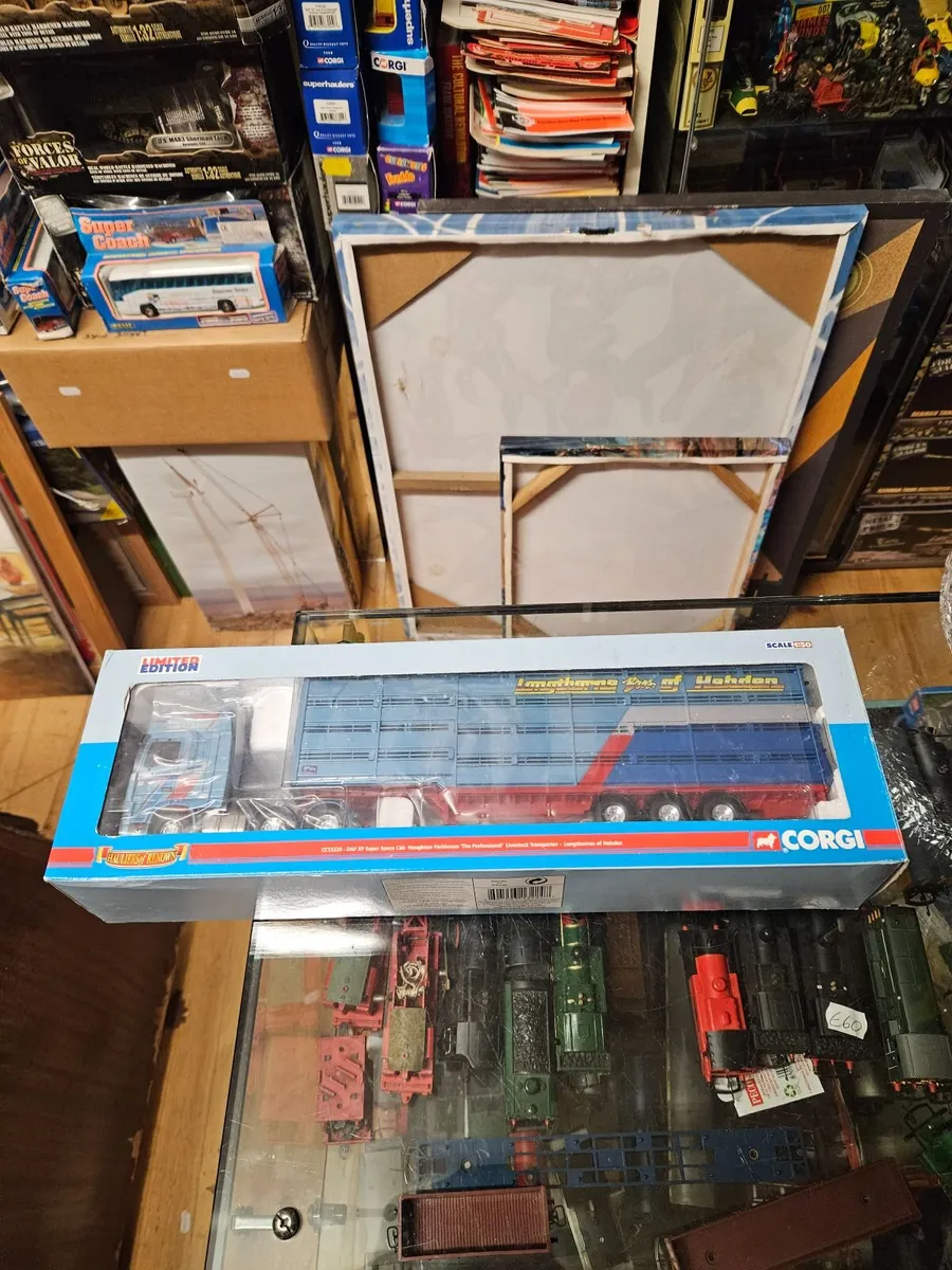 Corgi DAF Tractor Unit and Livestock Trailer 1.50 - Image 1