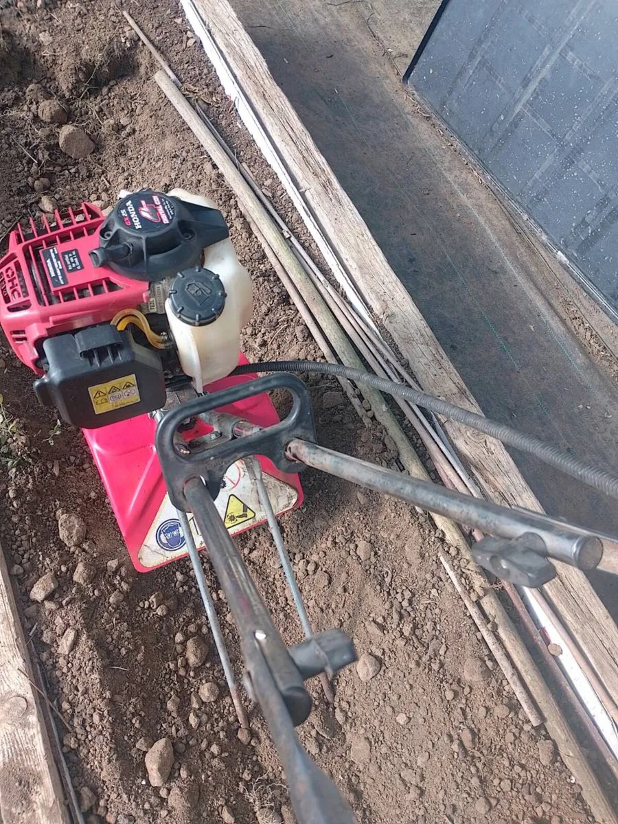 Honda mantis tiller rotavator 4 stroke - Image 2