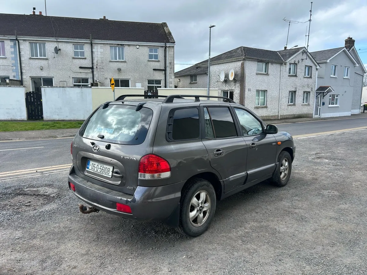2005 Hyundai Santa Fe - Image 4