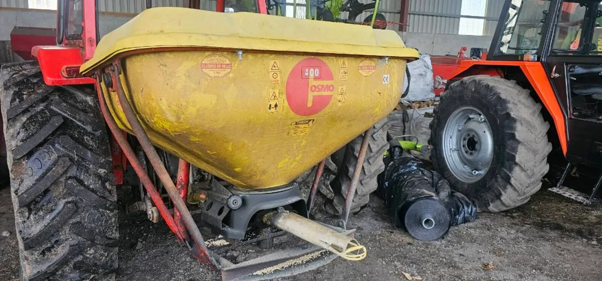 Cosmo fertiliser spreader - Image 1