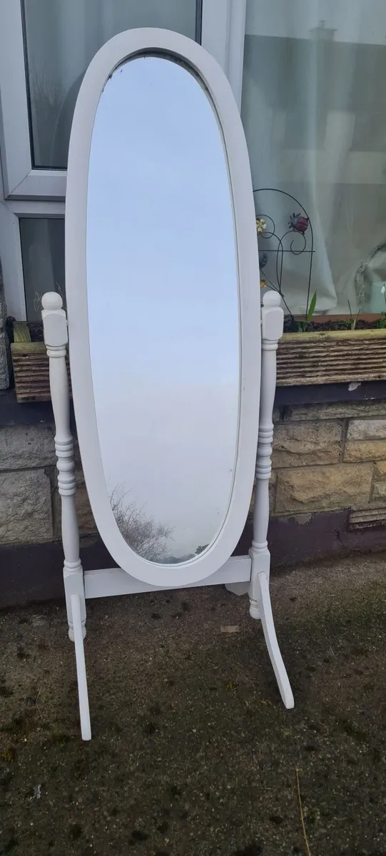 Free standing Cheval mirror
