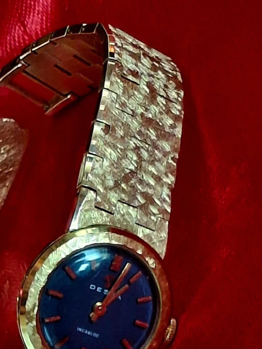 RARE VINTAGE DESTA 17-JEWEL INCABLOC – BLUE - Image 3