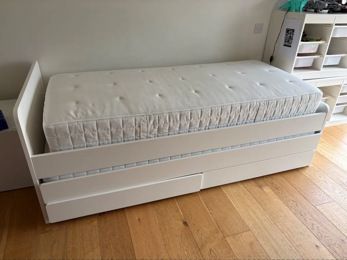 Single bed with trundle and storage - Image 1