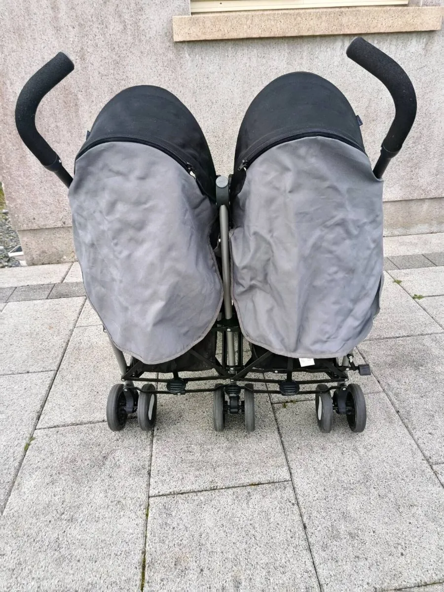 Chicco echo double buggy - Image 3
