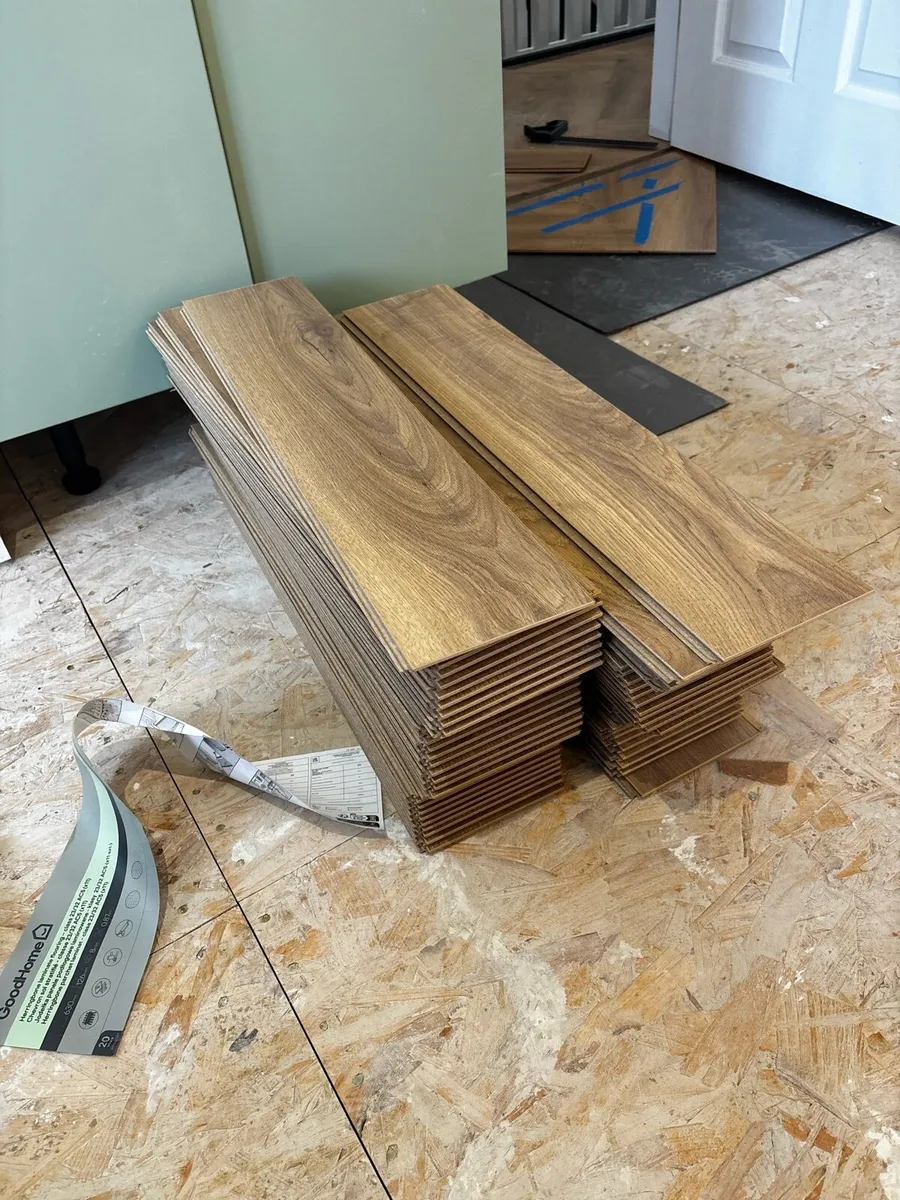 Natural oak herringbone floor