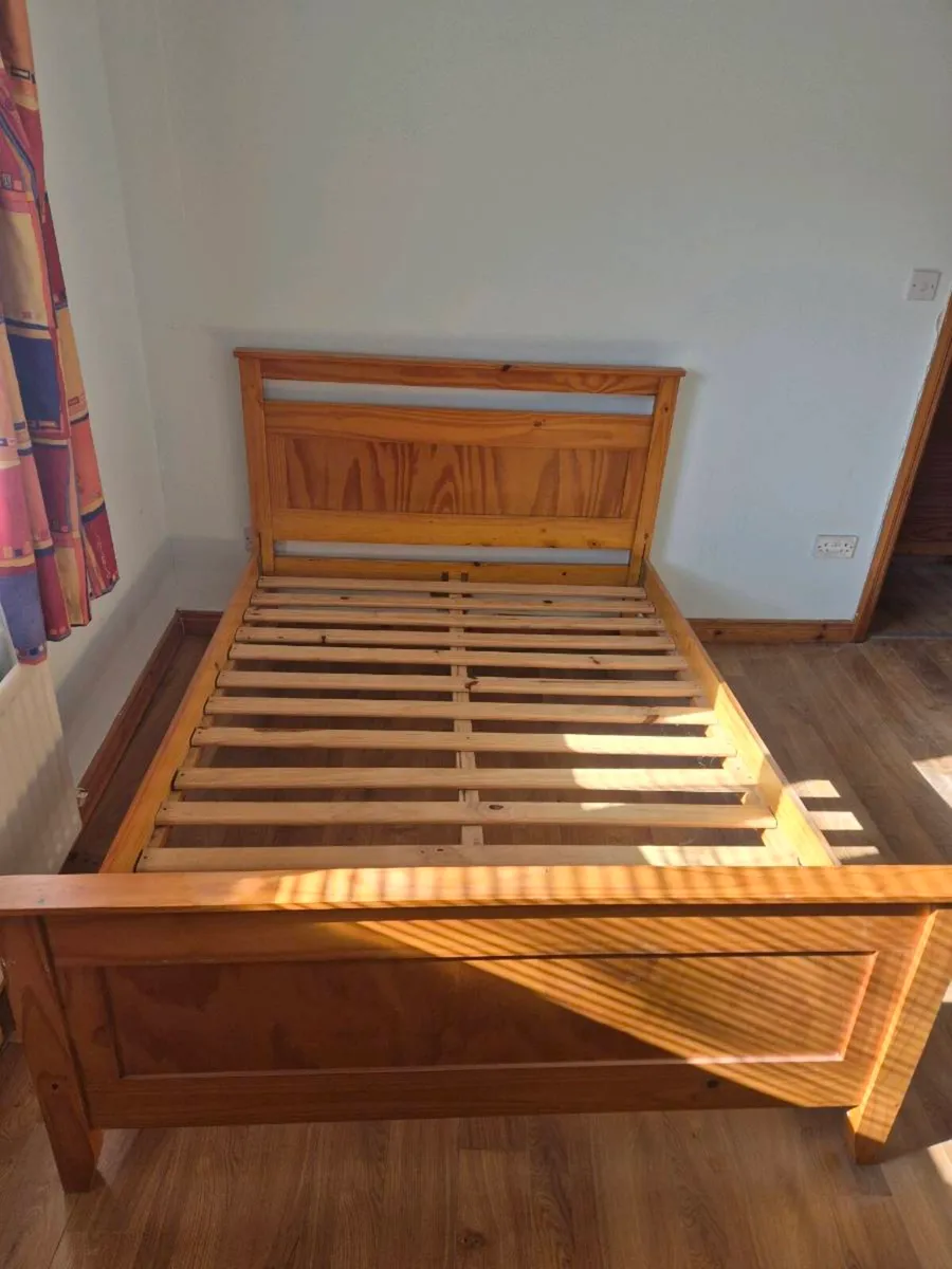 Small double (4.6ft) bed - Image 2