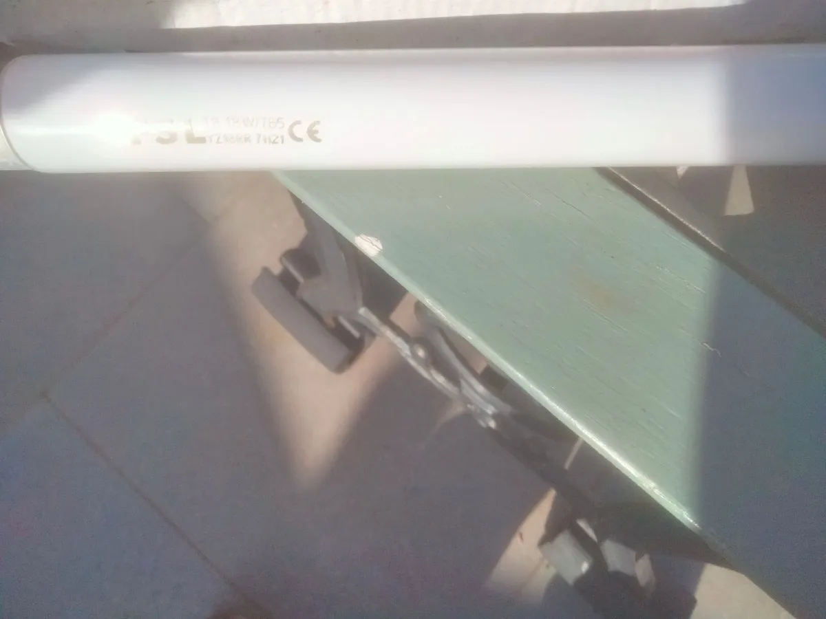 Fluorescent Tube - Image 2