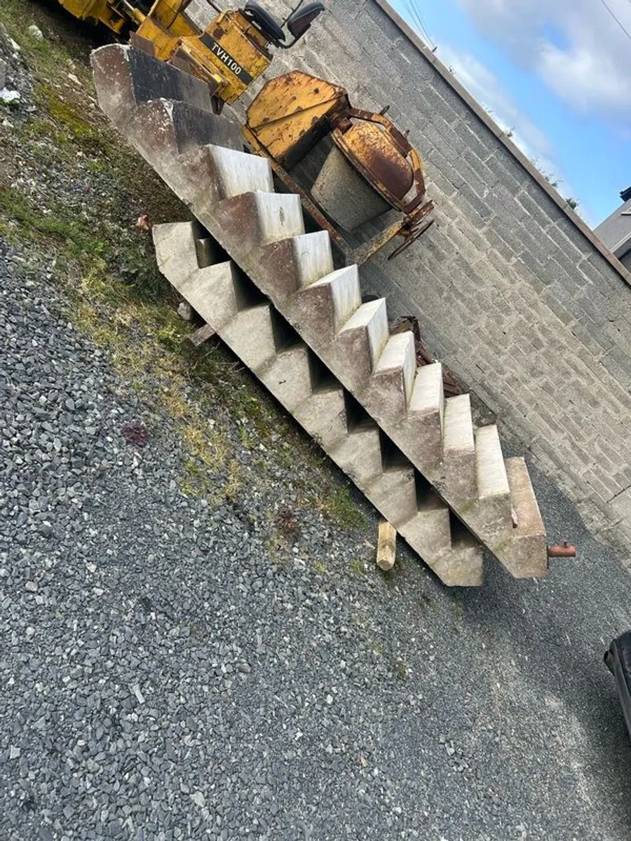 concrete stairs - Image 2
