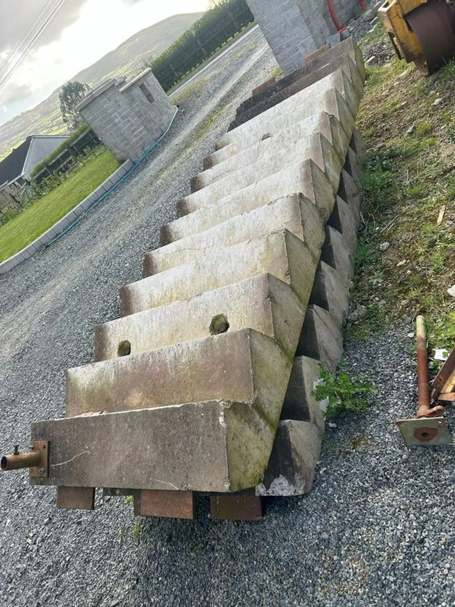concrete stairs - Image 3