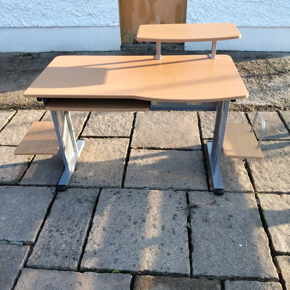 Office Desk - Image 3